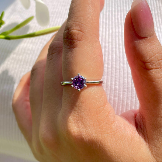 Subtle Stone Ring